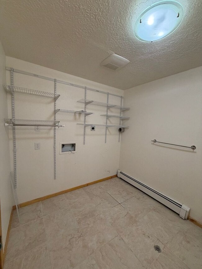 Building Photo - 3BR/2.5BA Home – 2-Car Garage - More photos coming soon!!