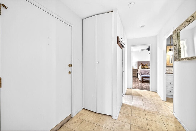 Building Photo - 42430 Adams St