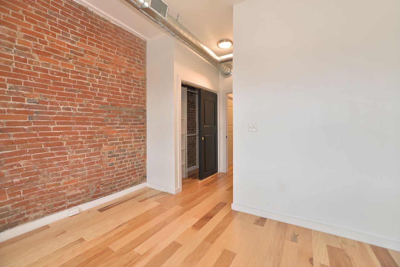 Primary bedroom closet/entry - 1715 Locust St