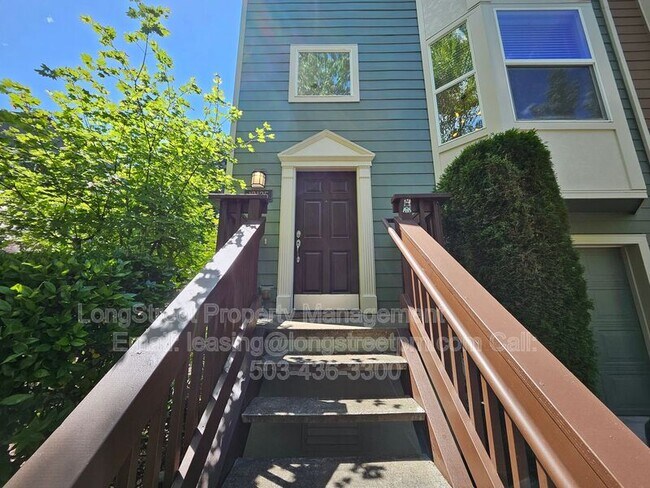 Building Photo - 13135 SW Raptor Pl