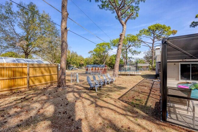 Building Photo - 3010 Golden Rain Dr