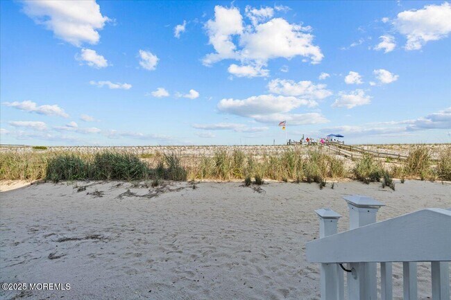 Building Photo - 30 Dune Terrace