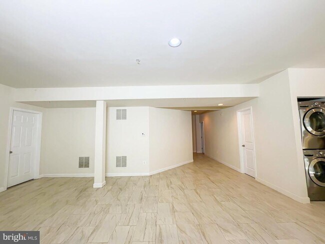 Building Photo - 7023 Sand Cherry Way
