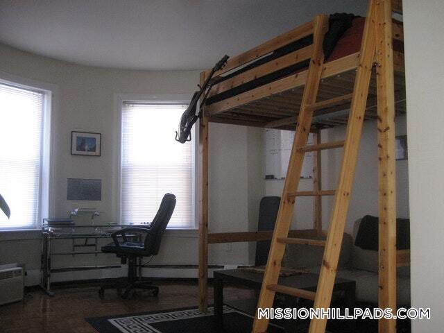 Building Photo - 16 Wait St