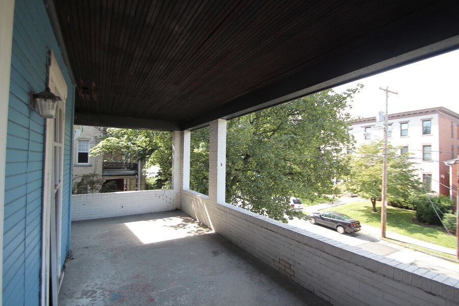 Building Photo - 435 Franklin Ave