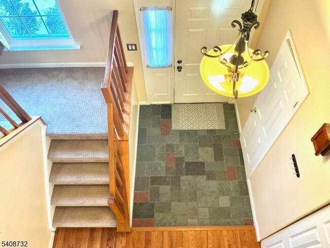 Building Photo - 87 Winchester Way