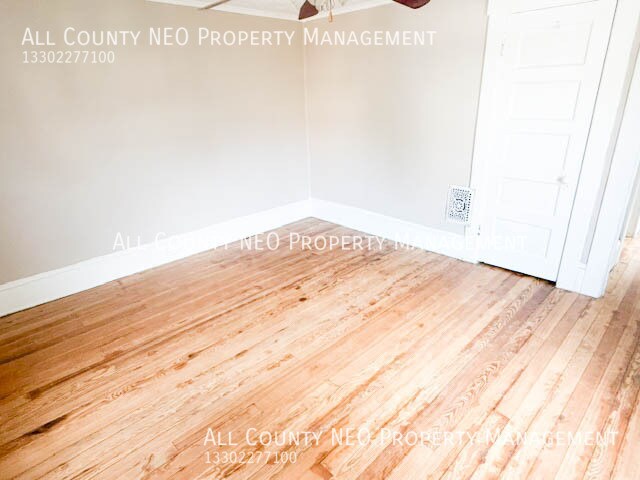 Building Photo - 519 E 103rd St