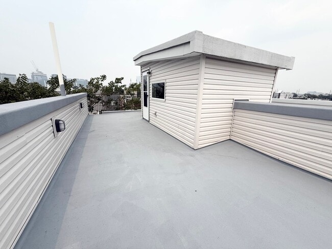 Building Photo - 2923 Gerritt St