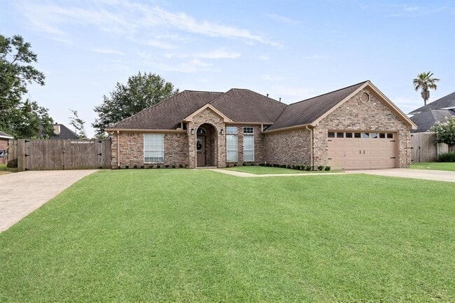 Building Photo - 7673 Rosewood Dr