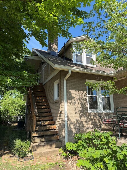 Building Photo - 1507 Villa Pl