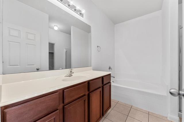 Building Photo - 113 Oriole Dr