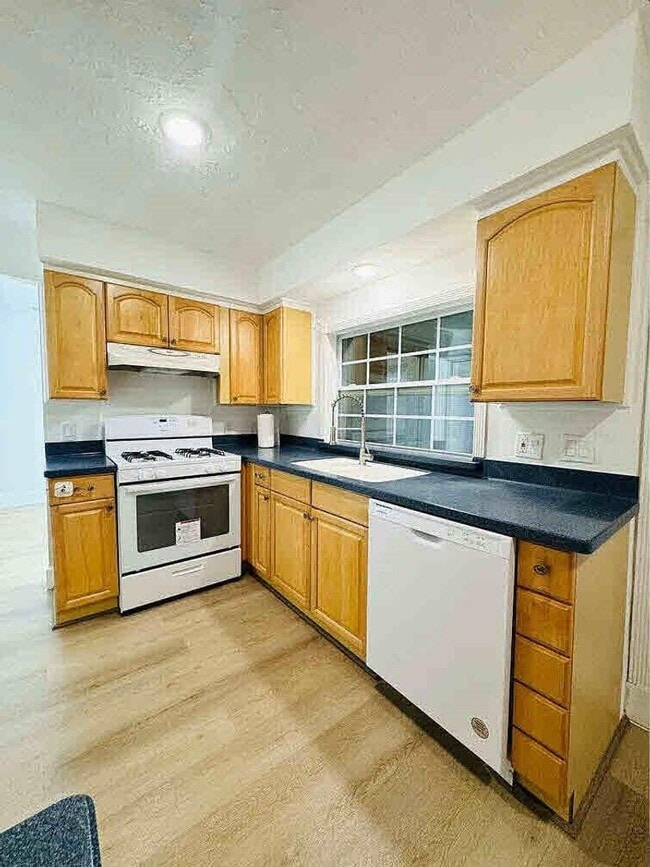 Building Photo - 9171 NW 26th St