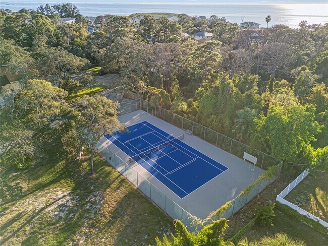 Building Photo - 300 S Florida Ave