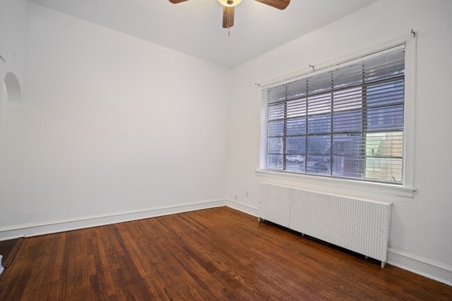 Building Photo - 156 Chestnut Ave