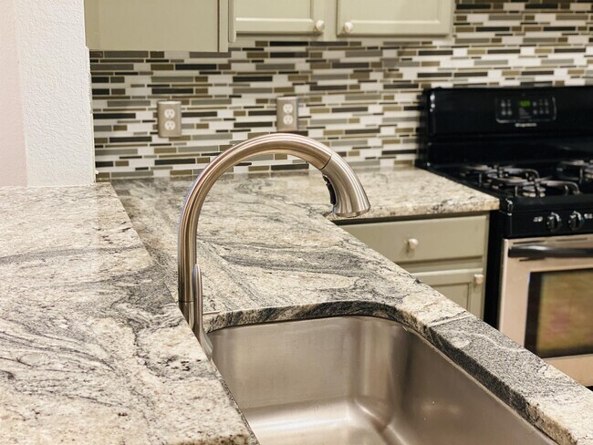 Building Photo - 3811 Julianas Way