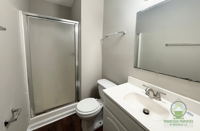 Building Photo - 103 Parkston Ave