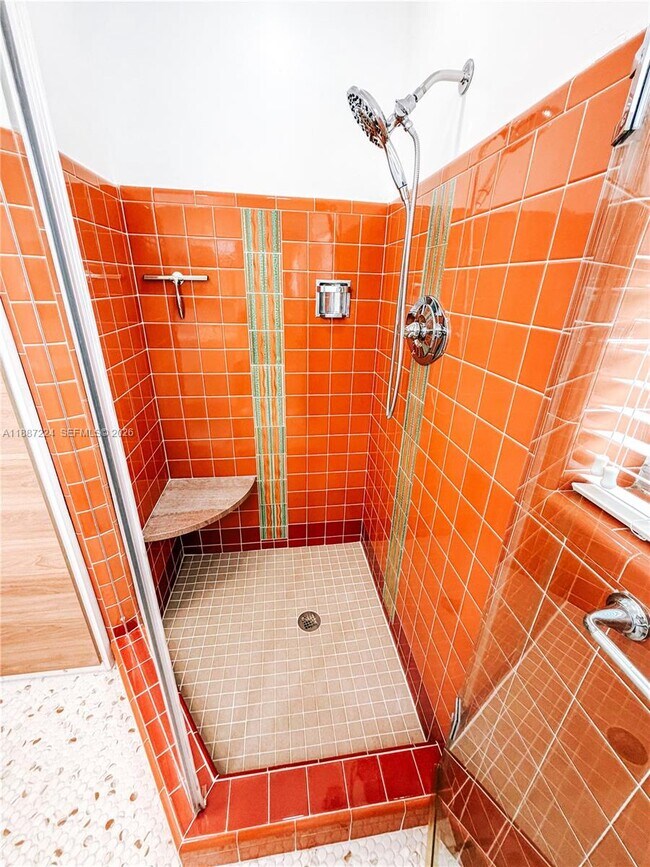 Building Photo - 425 NE 103rd St