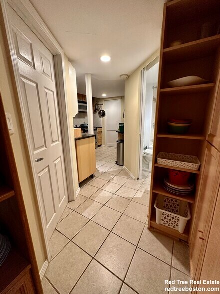 Building Photo - 8 Fulkerson St