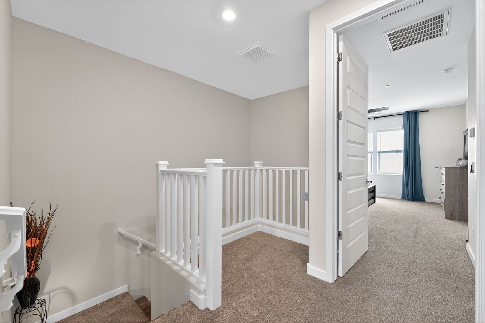 Building Photo - 4077 S Sabrina Dr