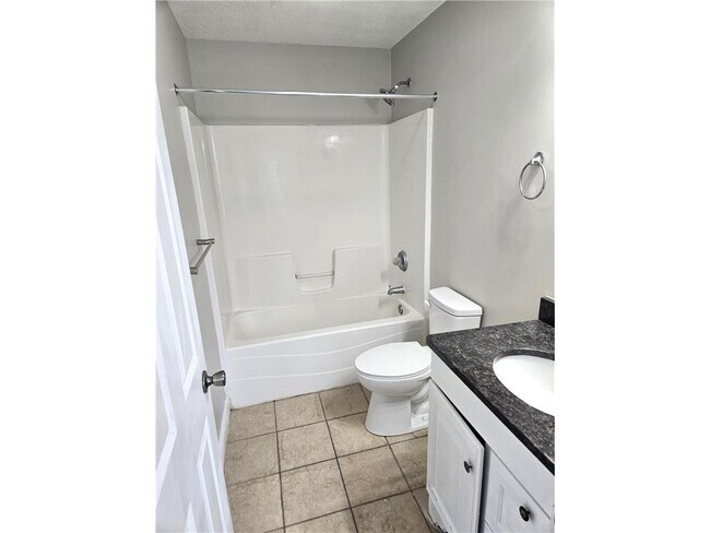 Building Photo - 1205 S Sibley Ave