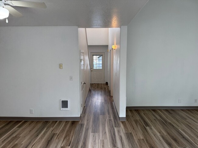 Building Photo - 359 S 58th St