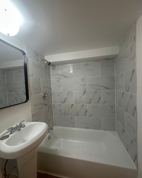 Primary Photo - 11727 Veirs Mill Rd