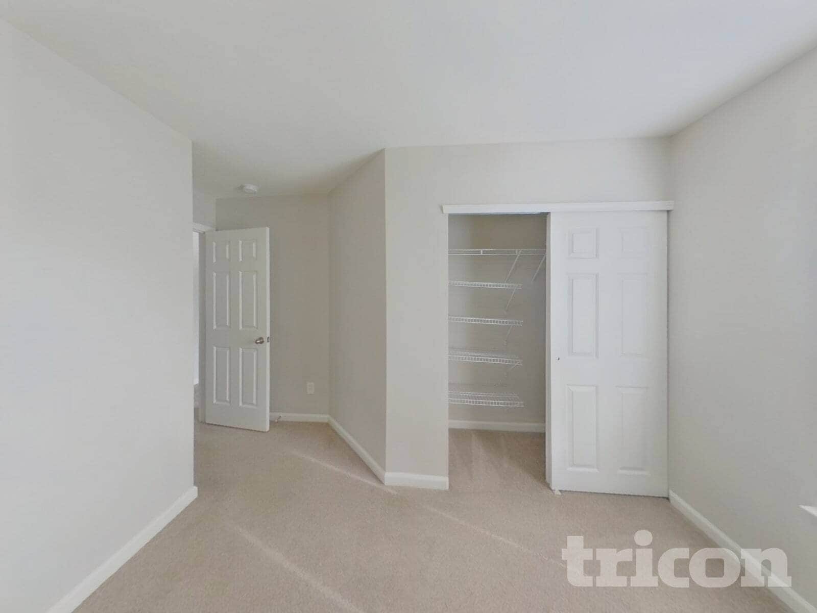 Building Photo - 11019 Kinnairds St