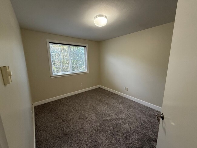 Building Photo - Charming No-Stairs Rambler – Move-In Ready...