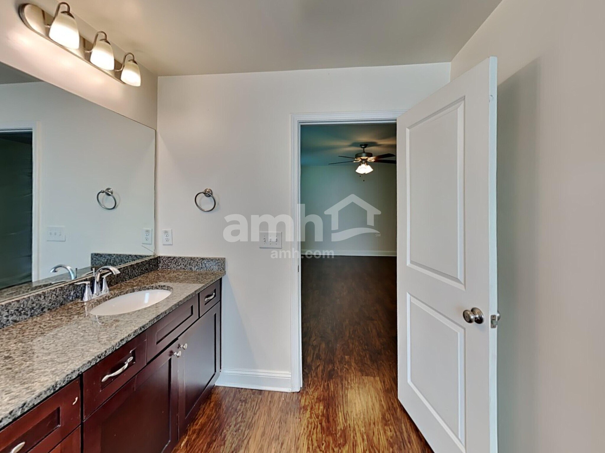 Building Photo - 123 Cobblestone Dr