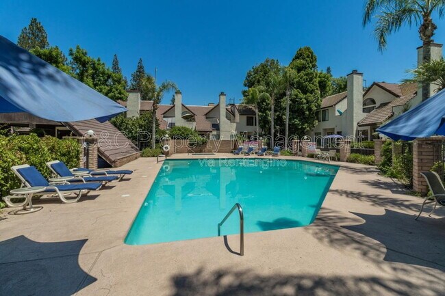 Building Photo - 2890 Huntington Blvd