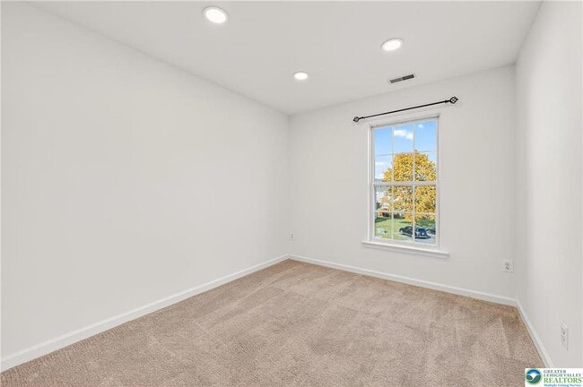 Building Photo - 4596 Jasmine Dr