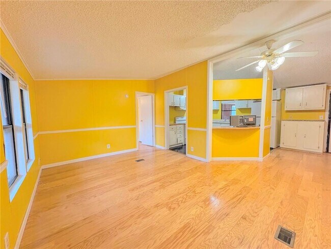 Building Photo - 319 Wages Rd