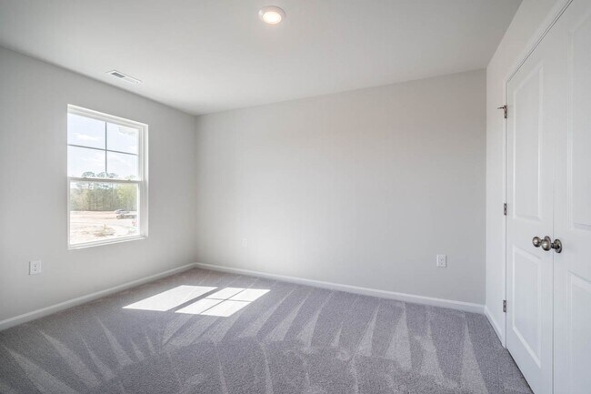 Building Photo - 2051 Caen St