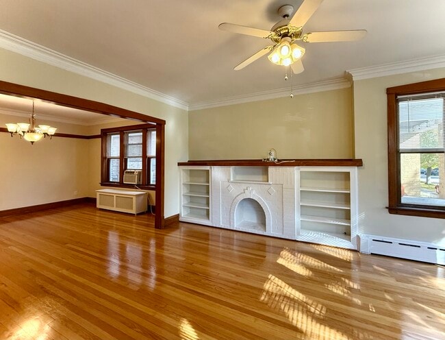 Building Photo - 5446 W Agatite Ave