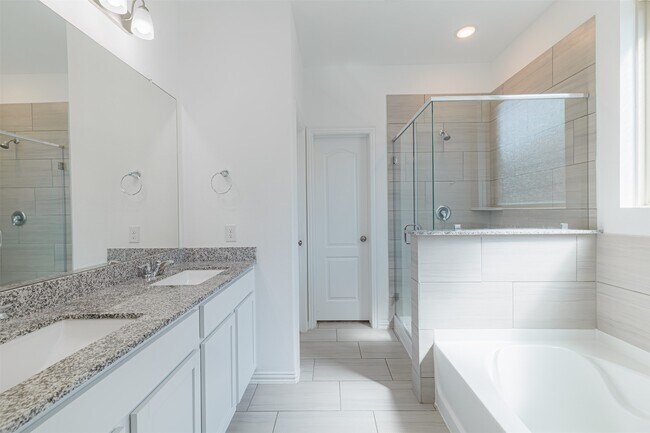 Building Photo - 31319 Horseshoe Meadow Bend Ln