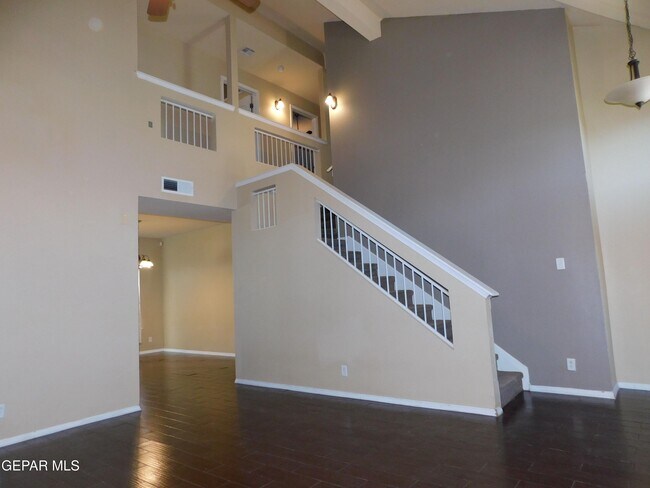 Building Photo - 11233 Red Barrel Pl