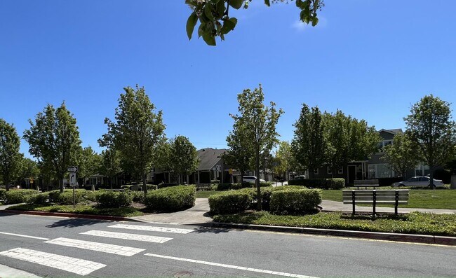Building Photo - 603 Rockingham Ln