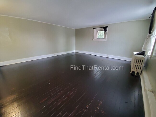 Building Photo - Spacious 1790s Gem in downtown Carlisle: Pet-Friendly, Fenced Yard, Laundry, Screened Porch, Near...