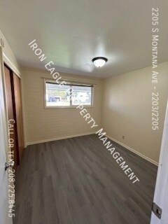 Building Photo - 2205 S Montana Ave