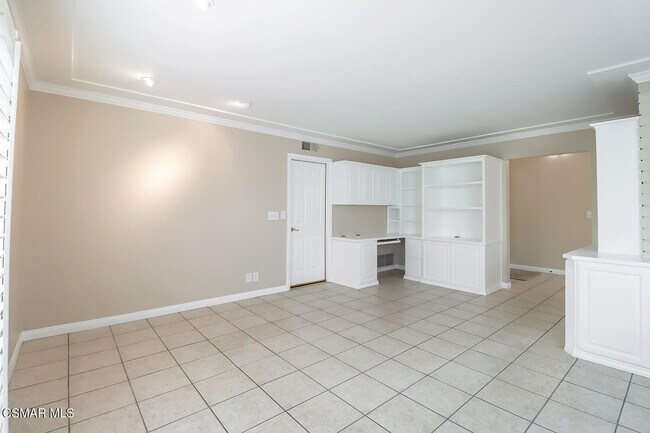 Building Photo - 1046 Barrow Ct