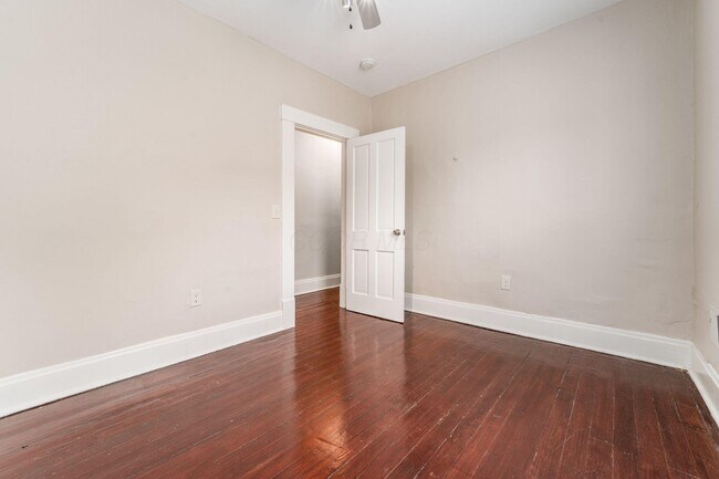 Building Photo - 908 Ellsworth Ave