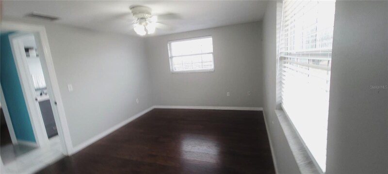 Building Photo - 11241 Linden Ln