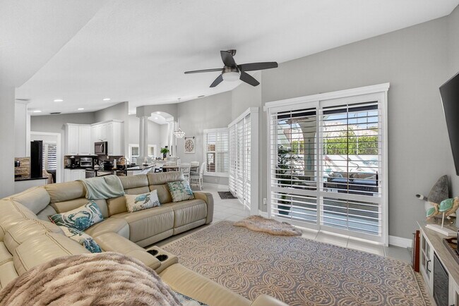 Building Photo - 8075 SE Governors Way