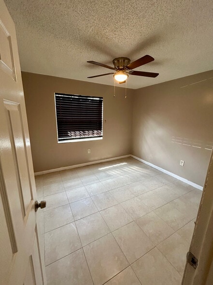 Building Photo - 3033 NW 204th Terrace