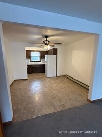 Building Photo - 17385 70th Ave