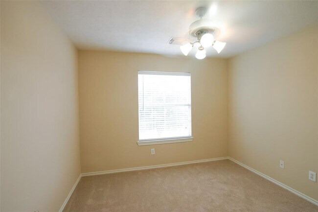 Building Photo - 20223 W Lakebridge Ln