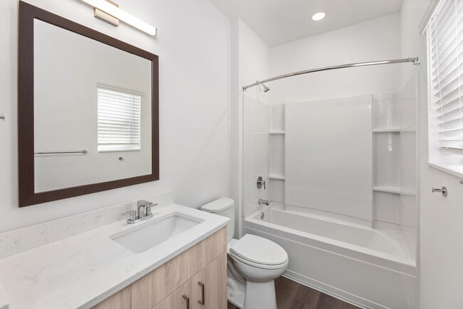 Building Photo - 8852 Jackjay Dr