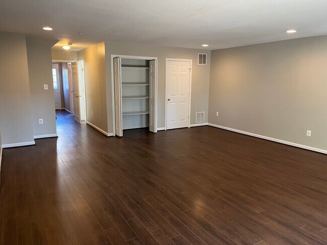 Building Photo - 2562 Carrington Way