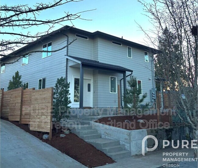 Building Photo - 3736 NE Liberty Terrance