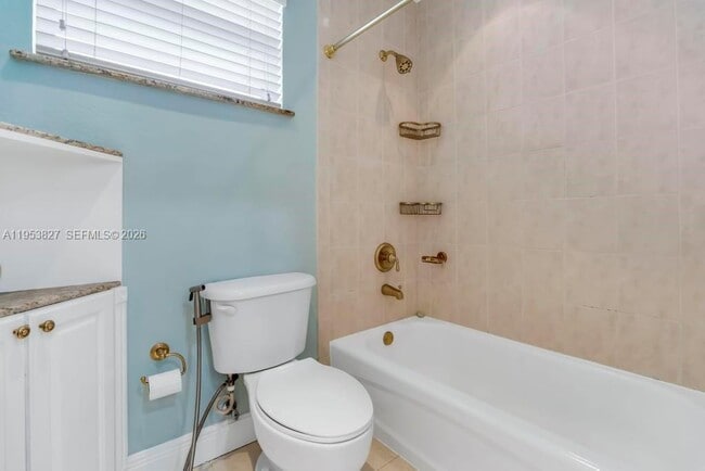 Building Photo - 4370 SW 82nd Ave